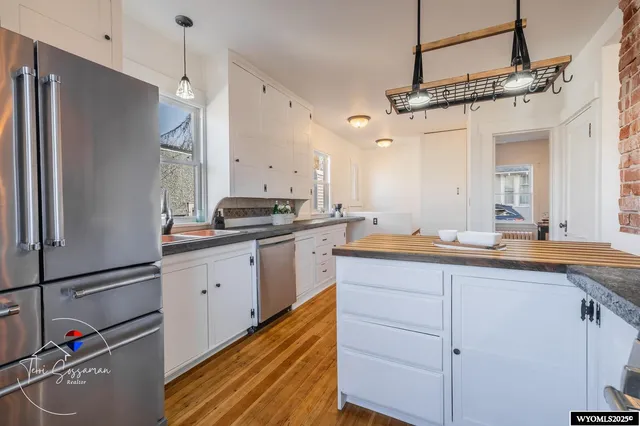 $455,000 | 1007 South Wolcott Street, Casper, WY 82601