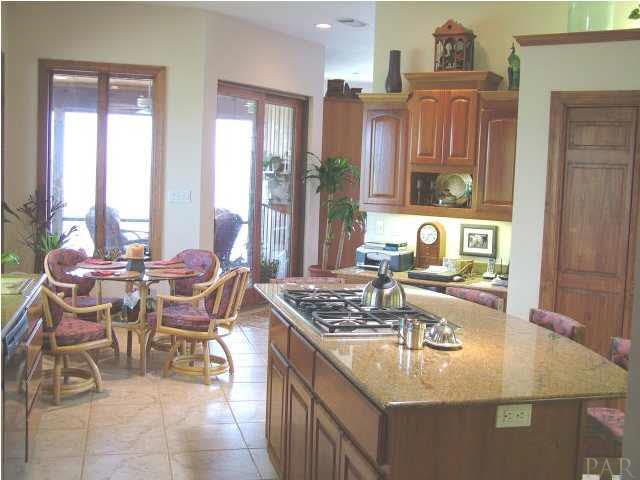 7854 Petersen Point Road Milton, FL 32583 - Photo 4 of 24 Gallery Image 4