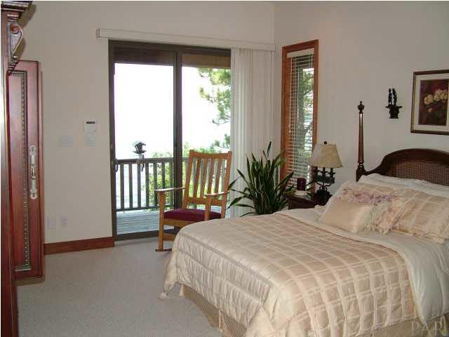 7854 Petersen Point Road Milton, FL 32583 - Photo 8 of 24 Gallery Image 8