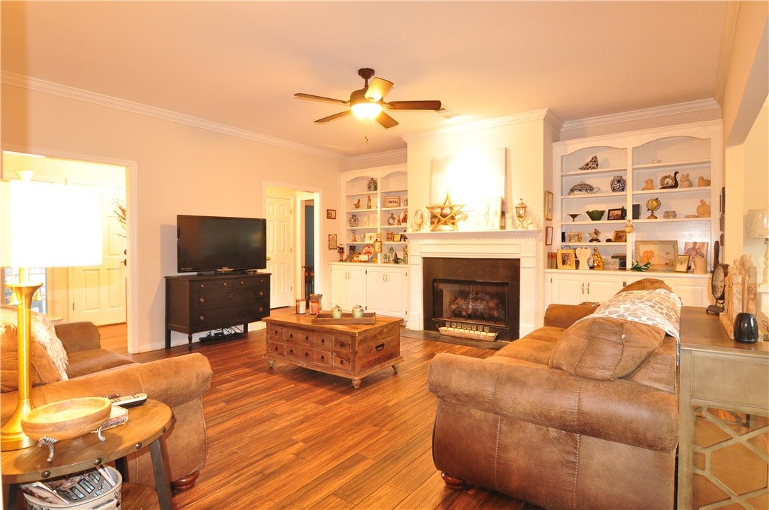 621 Little Creek Road Auburn, AL 36832 - Photo 7 of 32 Gallery Image 7