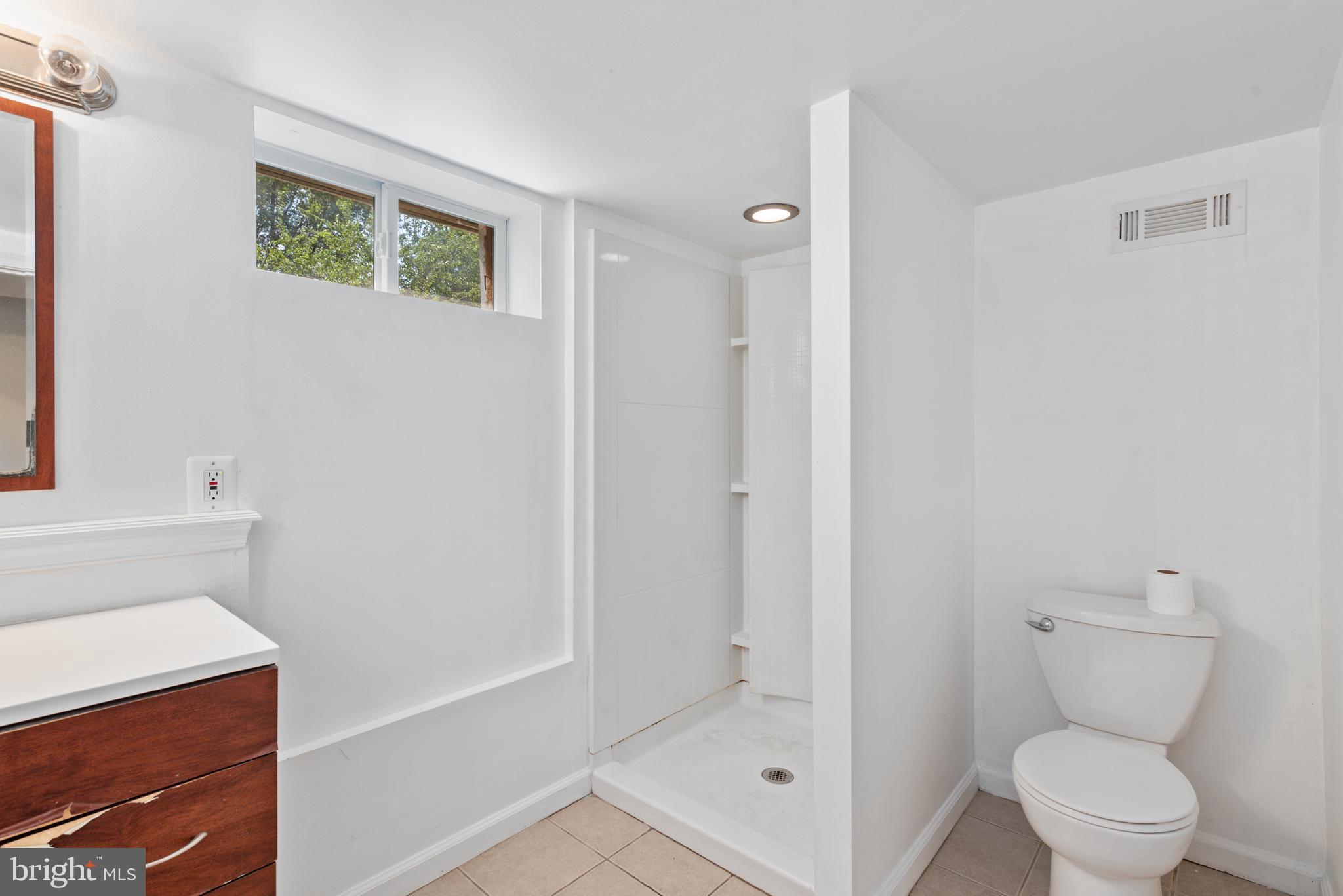 1529 Rosewick Avenue Rosedale, MD 21237 - Photo 35 of 36 Gallery Image 35