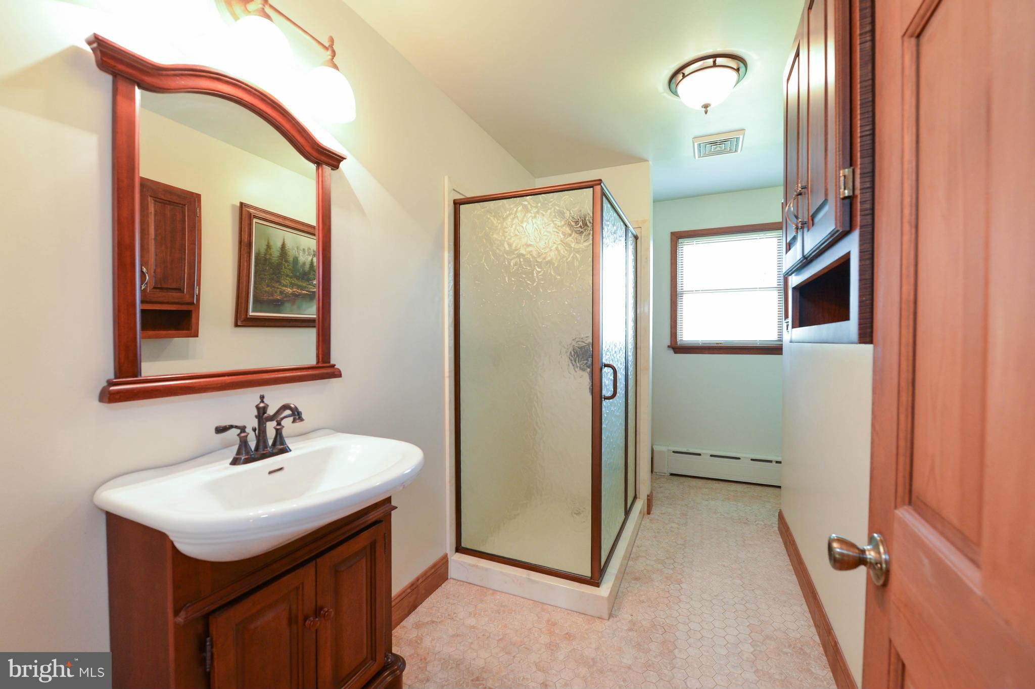 545 West Pearl Street Rising Sun, MD 21911 - Photo 11 of 27 Bath