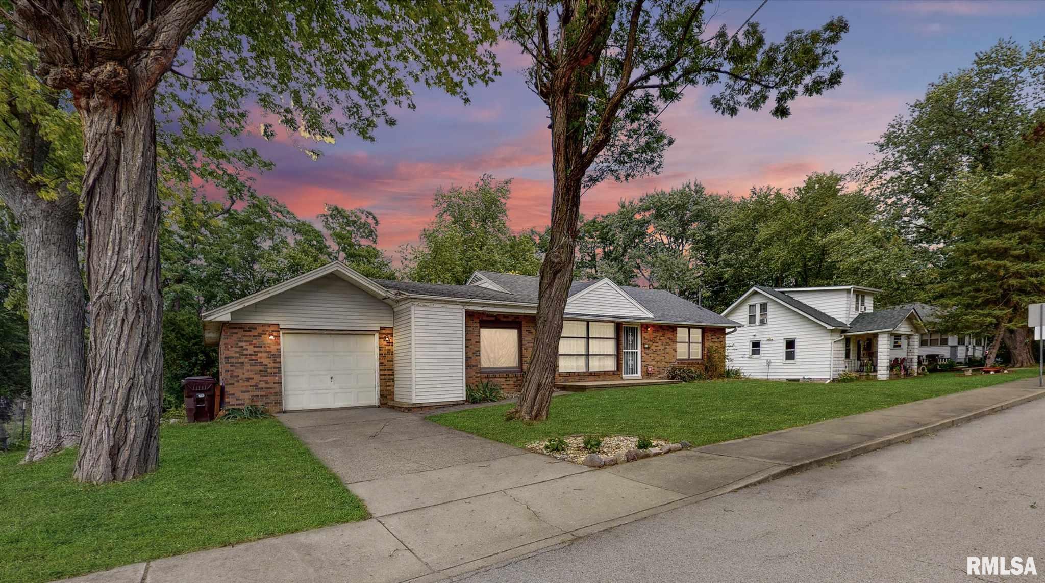 1503 East Rouse Avenue Peoria, IL 61603 - Photo 1 of 35 Gallery Image 1