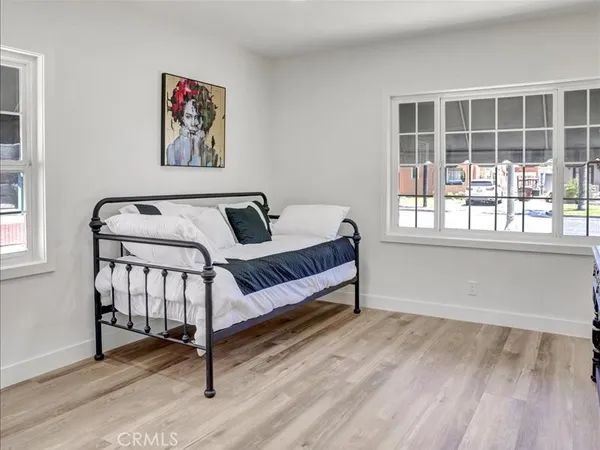 $4,950 | 323 North Janss Street, Anaheim, CA 92805
