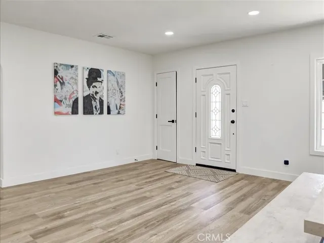 $5,500 | 323 North Janss Street, Anaheim, CA 92805