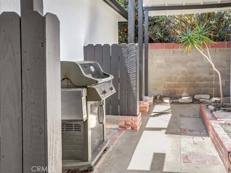 323 North Janss Street Anaheim, CA 92805 - Photo 37 of 39 BBQ and Container Area