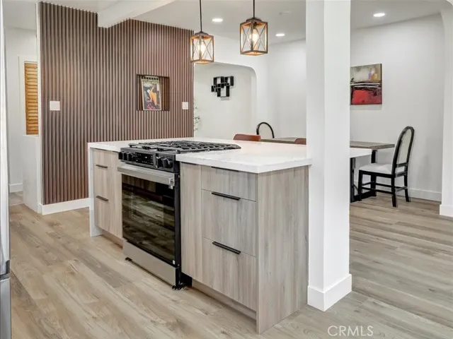 $5,500 | 323 North Janss Street, Anaheim, CA 92805