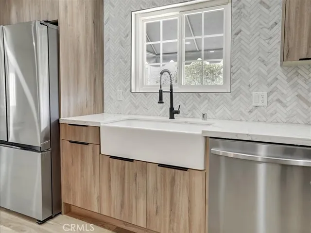 $5,500 | 323 North Janss Street, Anaheim, CA 92805