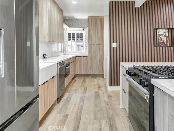 $4,950 | 323 North Janss Street, Anaheim, CA 92805