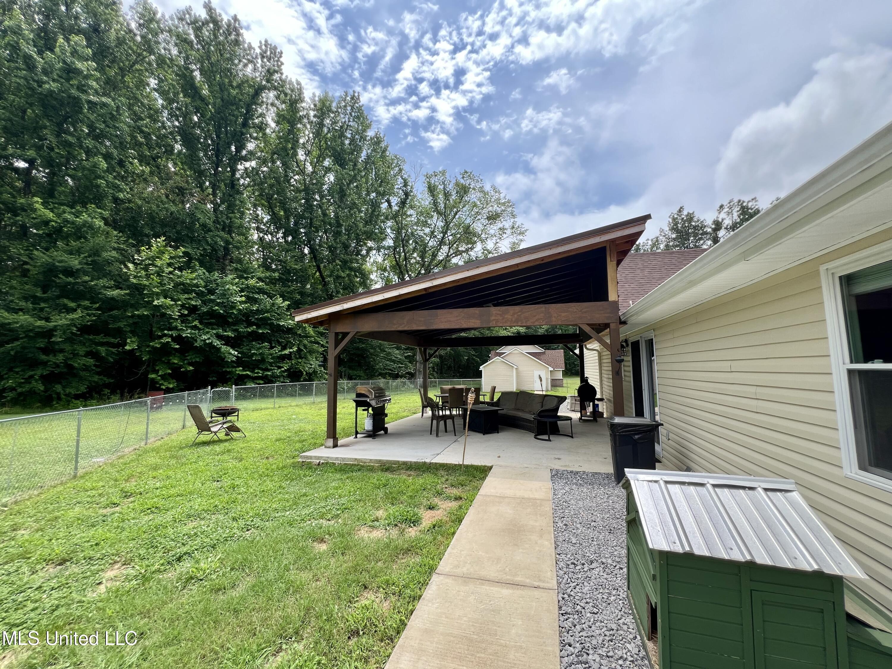 217 Yates Road Byhalia, MS 38611 - Photo 27 of 40 Back View 62