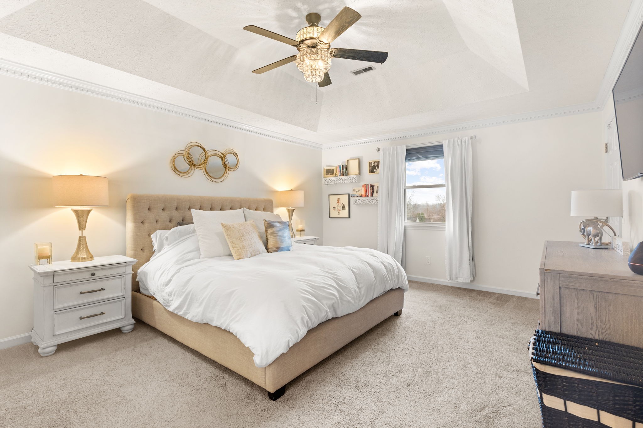 121 Ridgemar Trail Hendersonville, TN 37075 - Photo 23 of 46 a bedroom with a bed and a chandelier