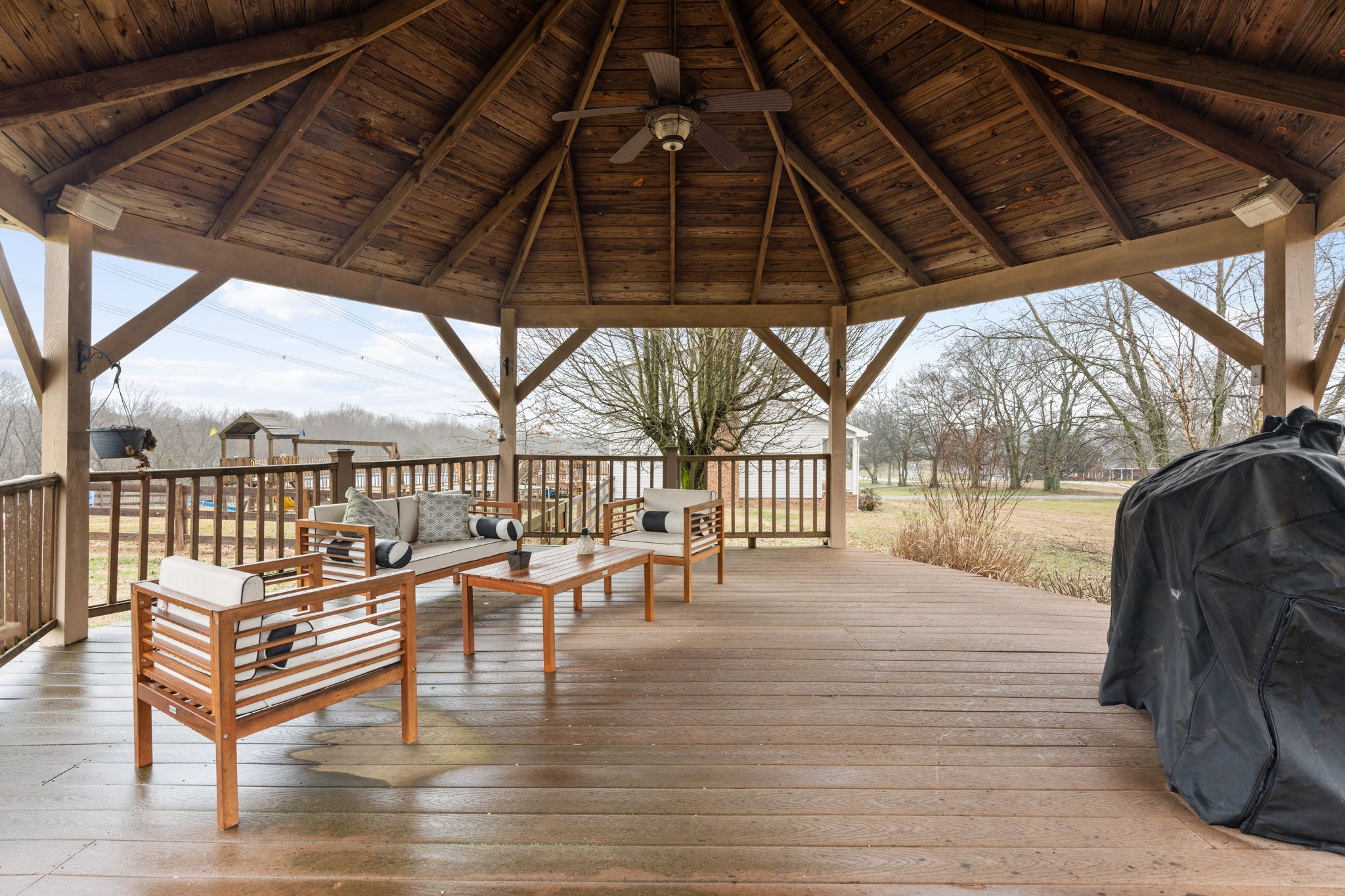 121 Ridgemar Trail Hendersonville, TN 37075 - Photo 31 of 46 a terrace with outdoor seating