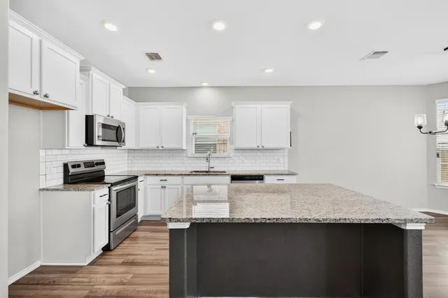 $435,000 | 3212 Keathley Drive, Lorena, TX 76655