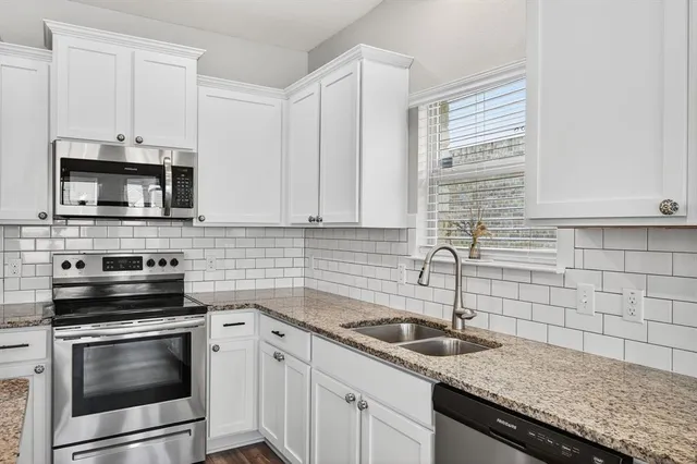 $435,000 | 3212 Keathley Drive, Lorena, TX 76655