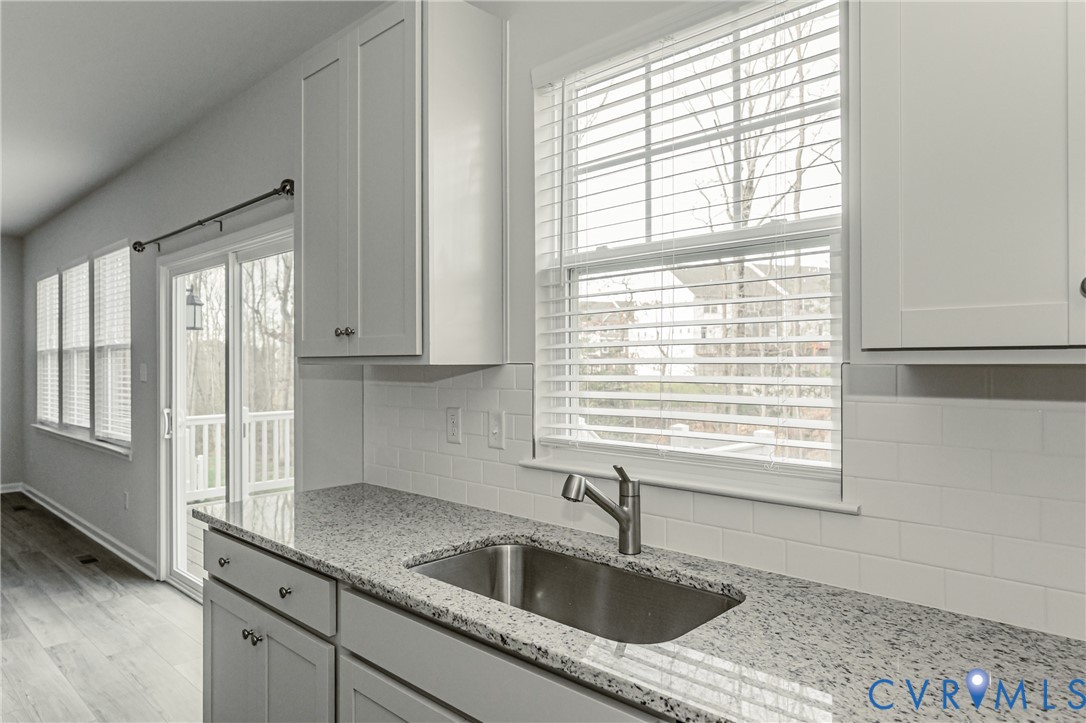 6467 Fennec Run Moseley, VA 23120 - Photo 12 of 50