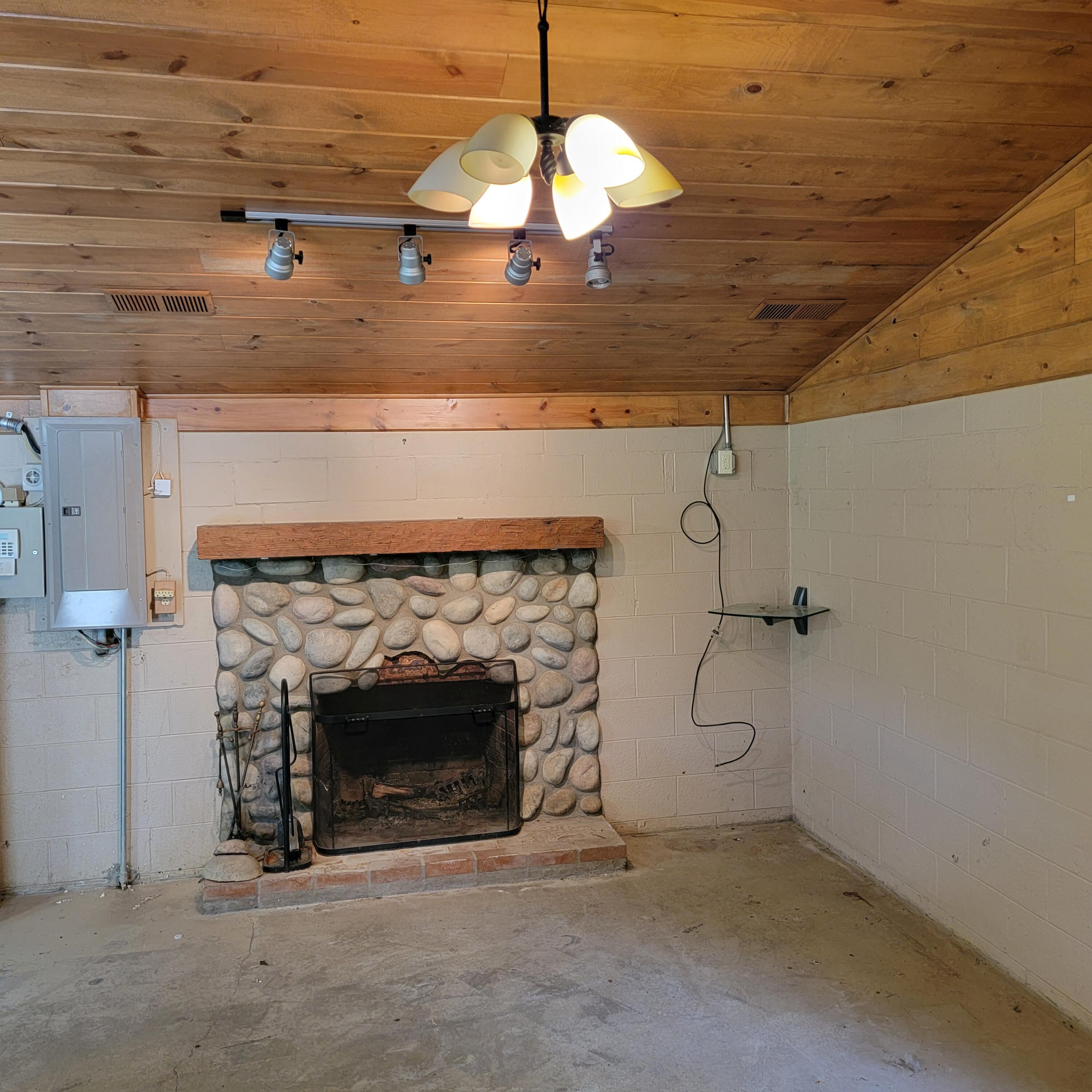 10558 Riverside Drive Powell, OH 43065 - Photo 10 of 17 20220502_131634