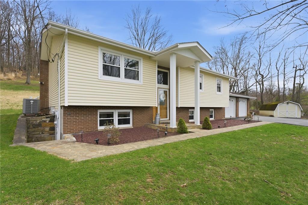 192 Colvin Run Road Grindstone, PA 15442 - Photo 2 of 39