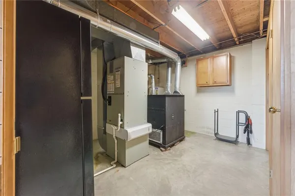 a view of a storage & utility room