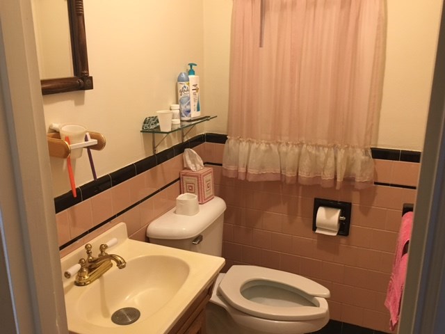 187 Lyndon Road Cranston, RI 02905 - Photo 14 of 17 Gallery Image 14