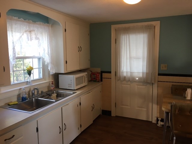 187 Lyndon Road Cranston, RI 02905 - Photo 7 of 17 Gallery Image 7