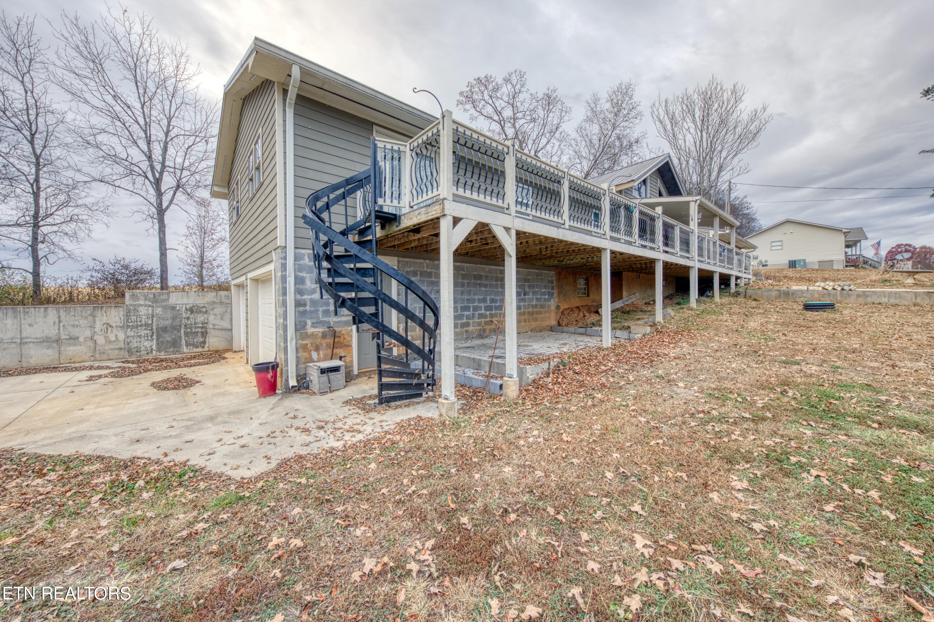635 Corntassel Road Vonore, TN 37885 - Photo 5 of 46 0H3A9661_38