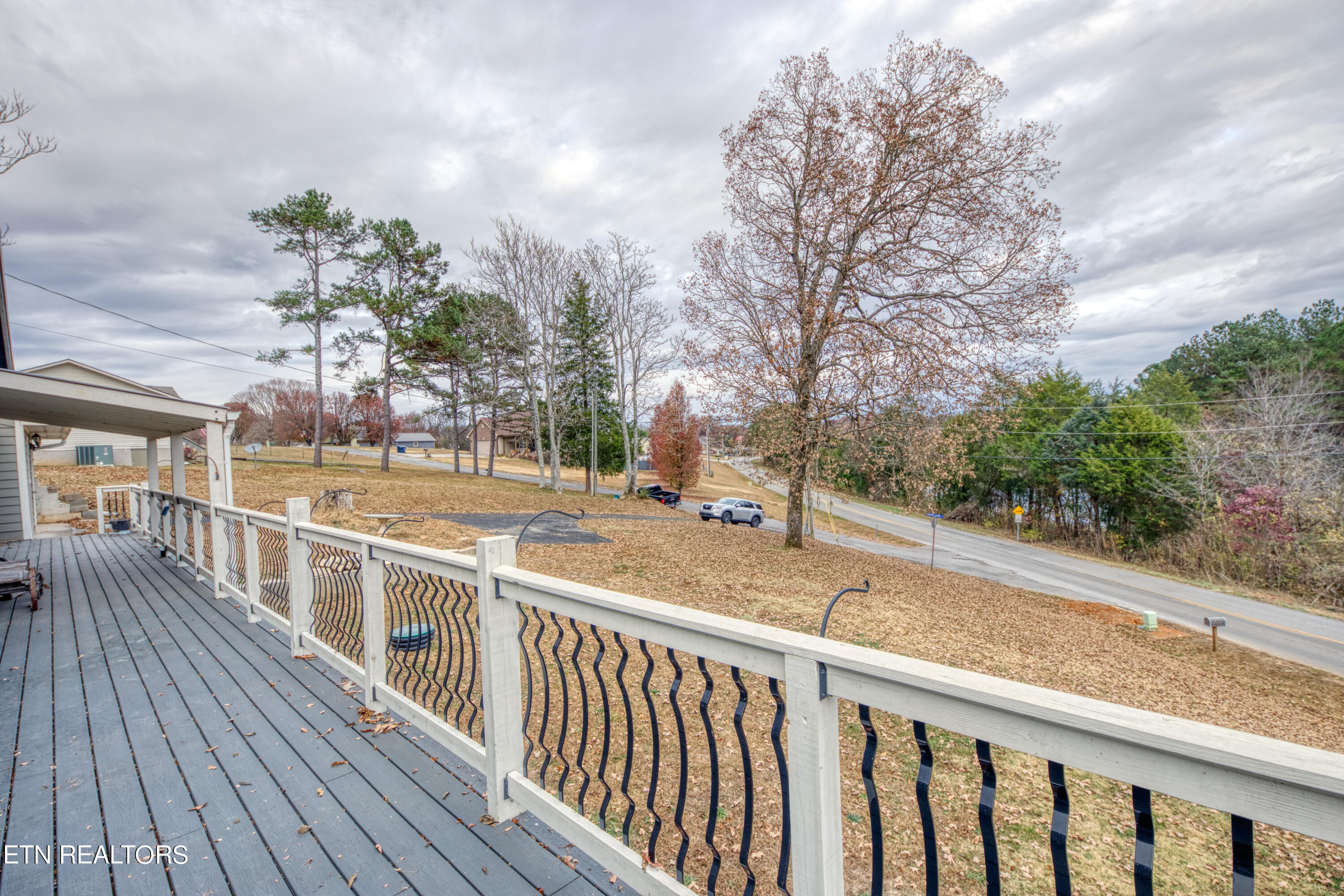 635 Corntassel Road Vonore, TN 37885 - Photo 6 of 46 0H3A9652_36