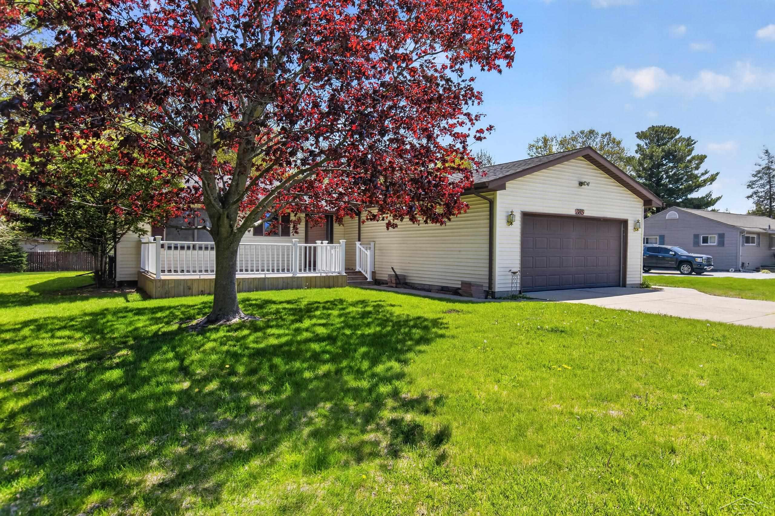 385 South Orr Road Hemlock, MI 48626 - Photo 1 of 33