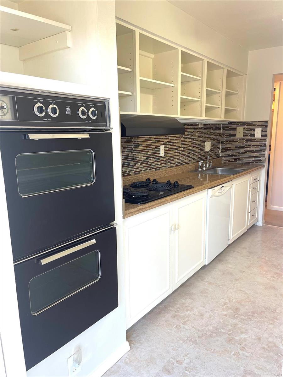 10364 Forest Brook Lane, Unit C St. Louis, MO 63146 - Photo 9 of 17