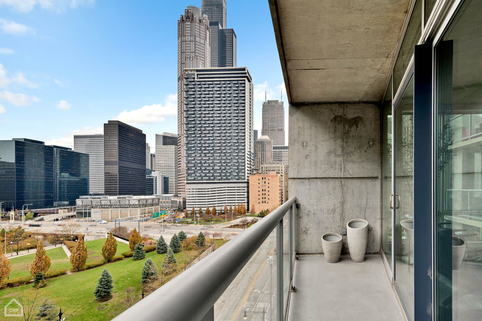 611 South Wells Street, Unit 904 Chicago, IL 60607 - Photo 14 of 17 a view of balcony with couch
