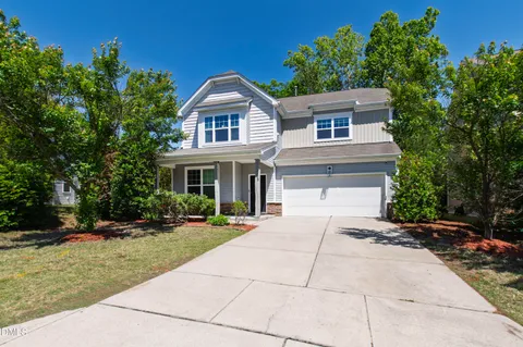 $400,000 | 113 Lyonshall Street, Fuquay-Varina, NC 27526