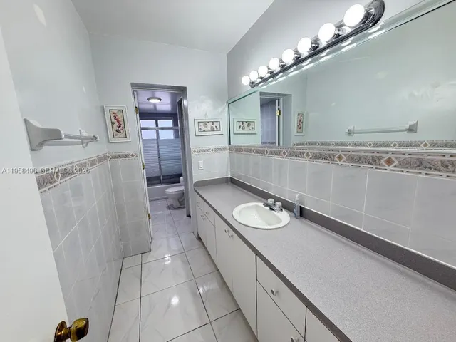 $3,850 | 7865 Southwest 33rd Terrace, Miami, FL 33155