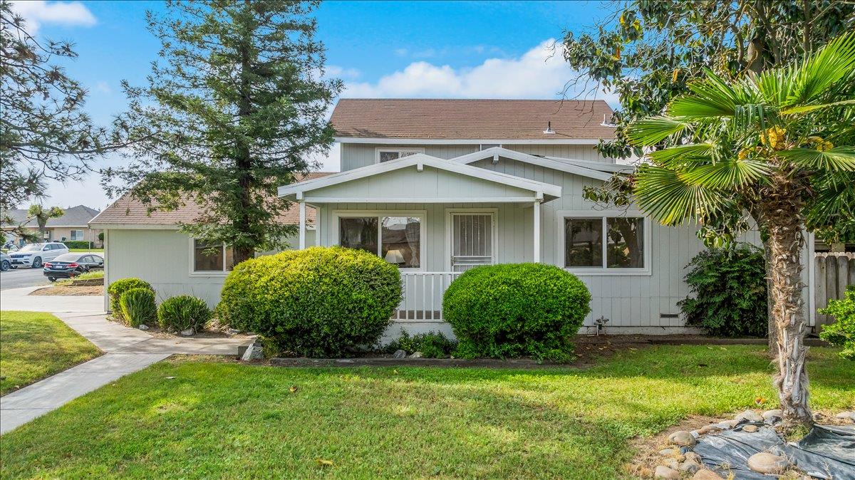 572 Pedersen Road Oakdale, CA 95361 - Photo 4 of 47