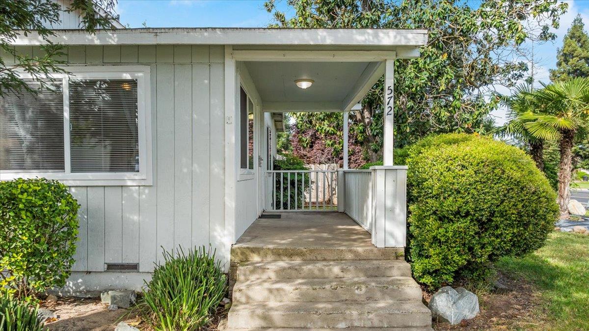 572 Pedersen Road Oakdale, CA 95361 - Photo 8 of 47