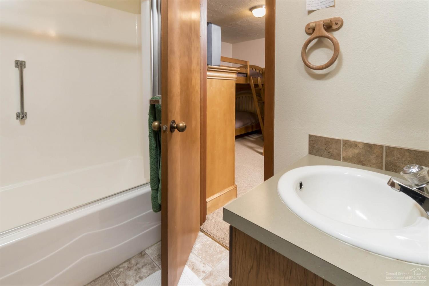 70320 Sword Fern Black Butte Ranch, OR 97759 - Photo 17 of 22 Additional Photo