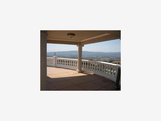 8930 Leavesley Road Gilroy, CA 95020 - Photo 2 of 9 a picture of a bench in a window