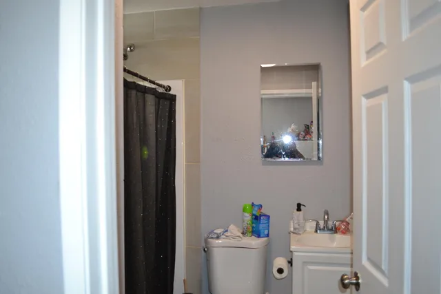 $1,193,000 | 11068 Penrose Street, Sun Valley, CA 91352