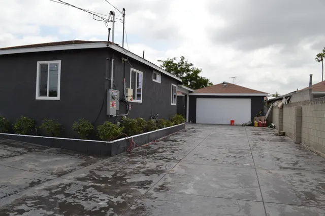 $1,193,000 | 11068 Penrose Street, Sun Valley, CA 91352