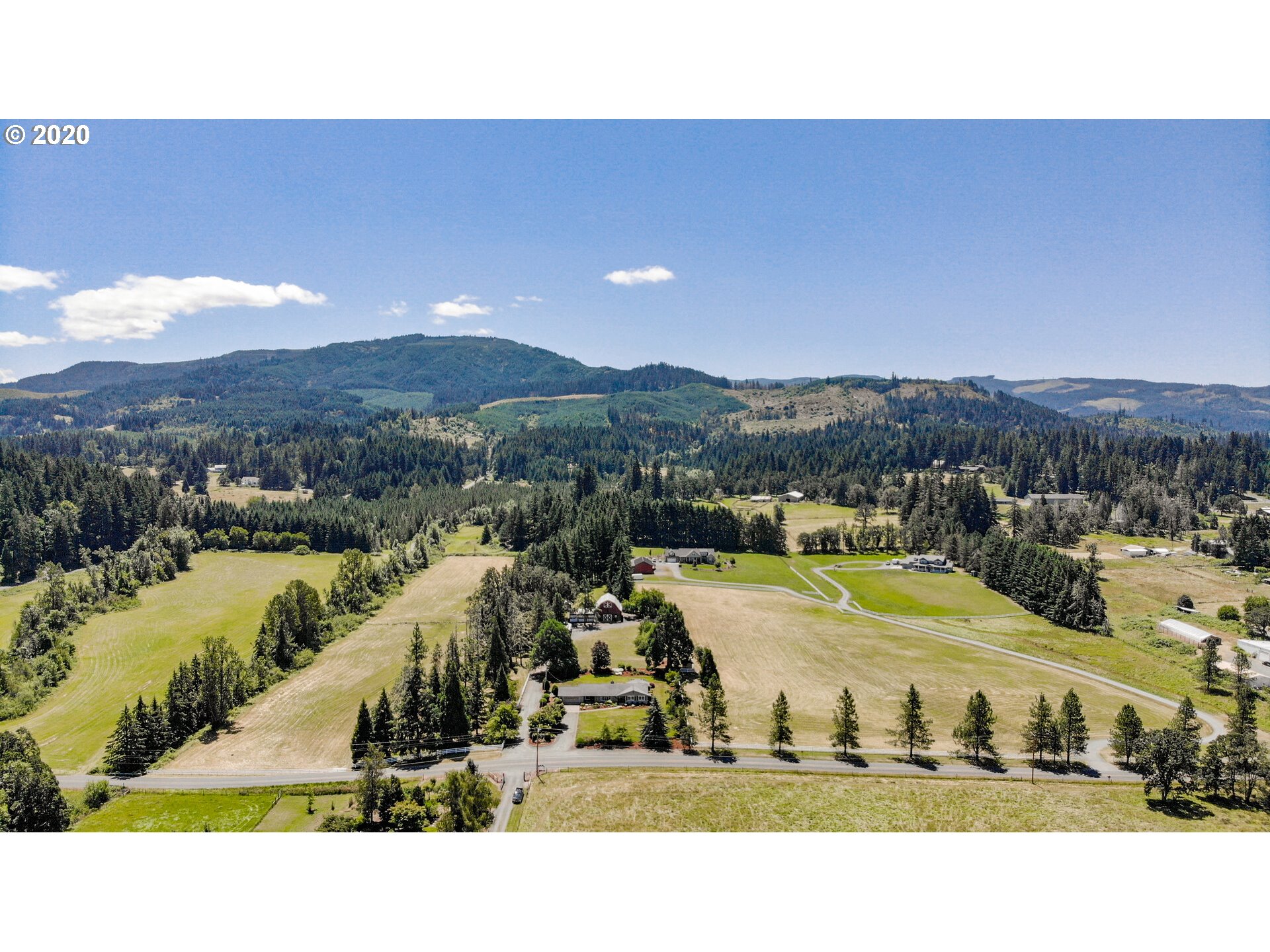 36348 Enterprise Road Creswell, OR 97426 - Photo 2 of 32