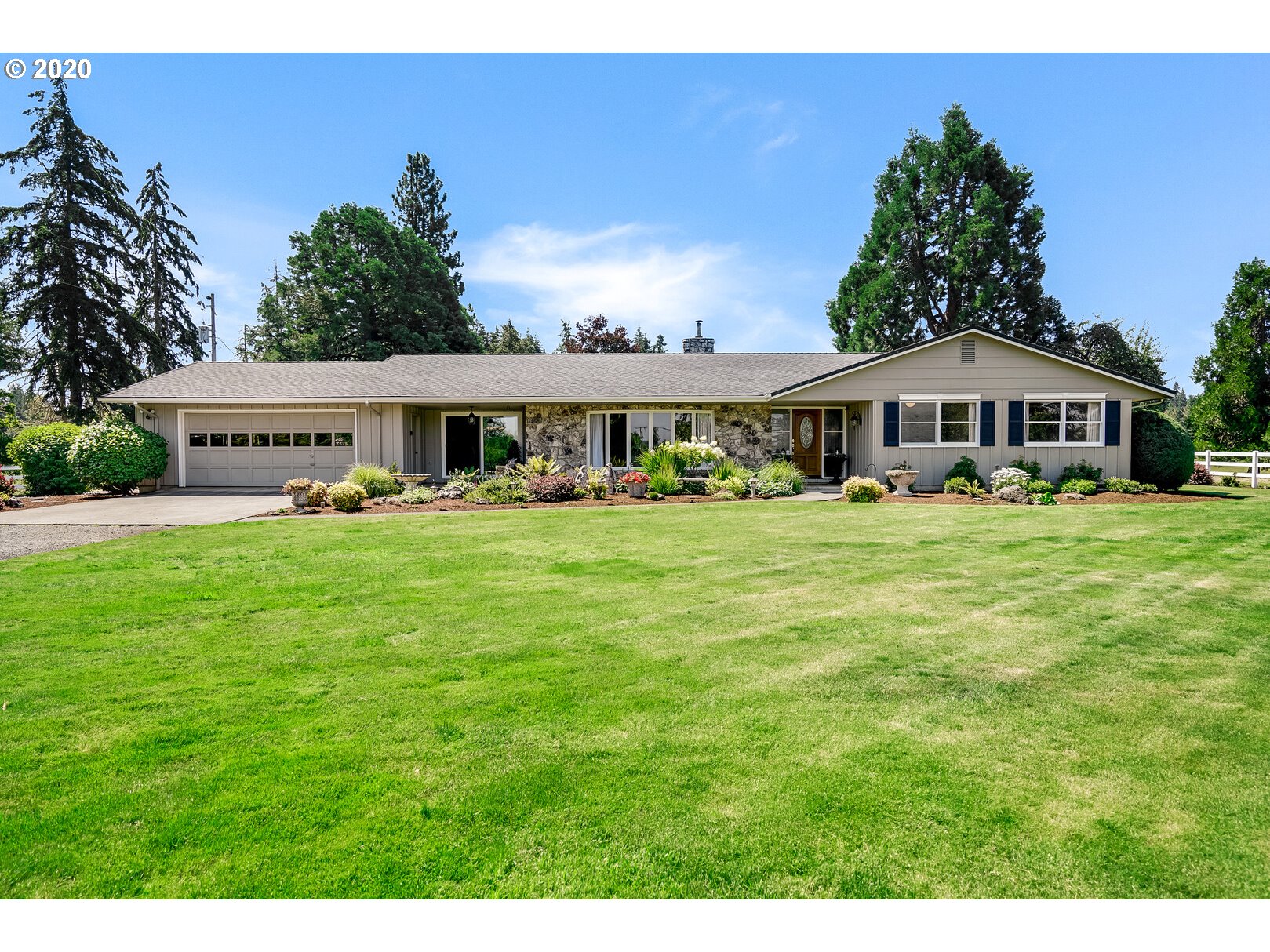36348 Enterprise Road Creswell, OR 97426 - Photo 3 of 32