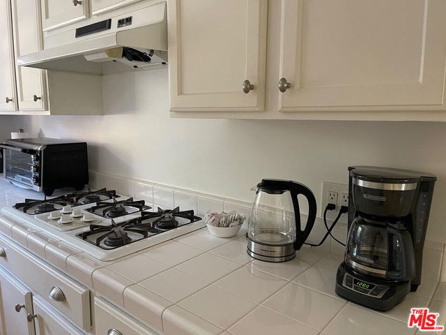 $8,500 | 4643 Saloma Avenue, Sherman Oaks, CA 91403