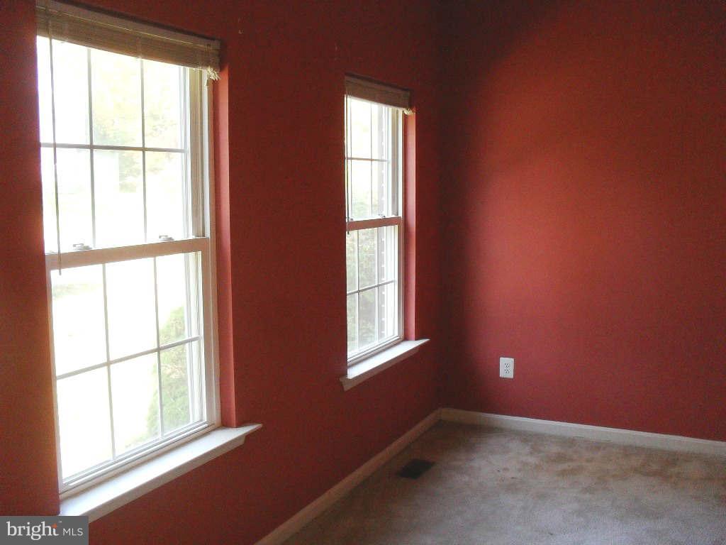 267 Red Cloud Road Lusby, MD 20657 - Photo 5 of 23 Living Room