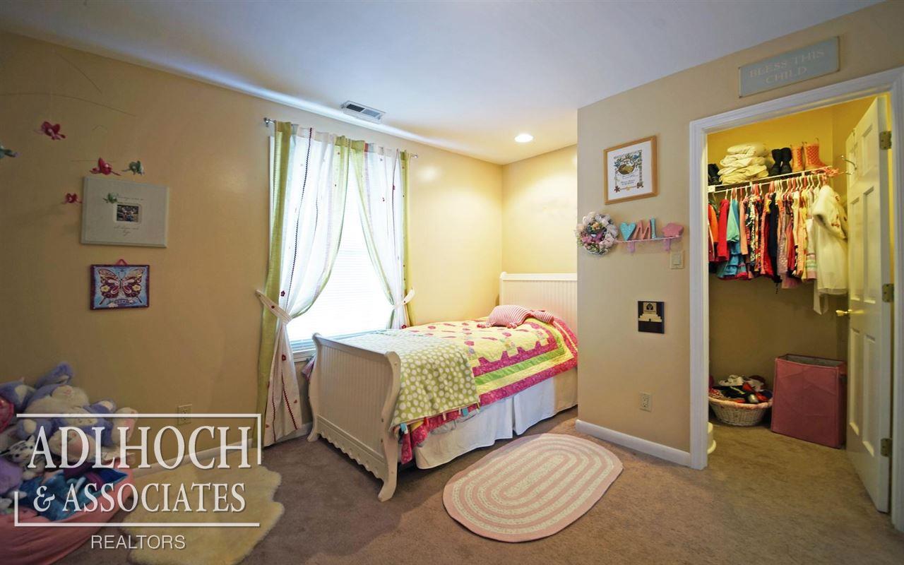 307 Ridgemont Road Grosse Pointe Farms, MI 48236 - Photo 17 of 25