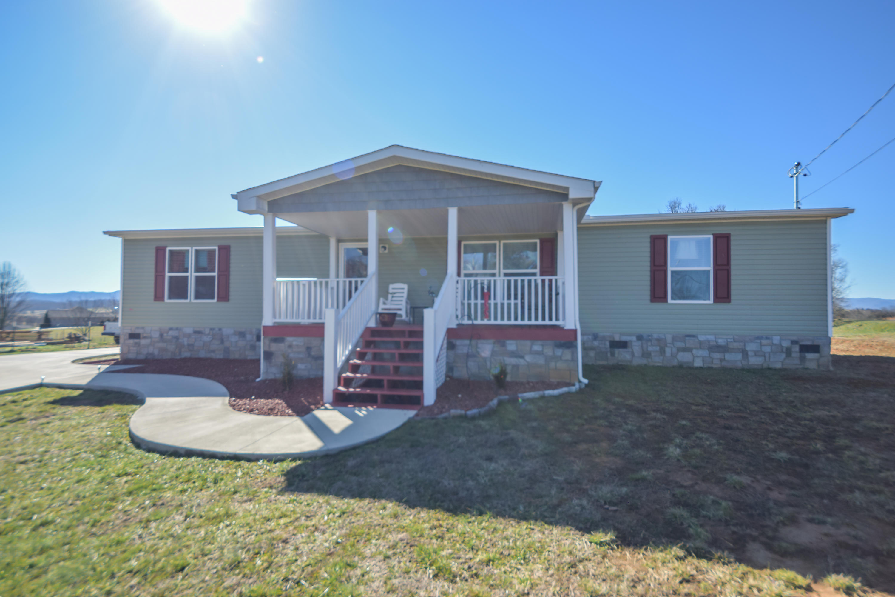 185 Garland Road Limestone, TN 37681 - Photo 3 of 24 DSC_0790