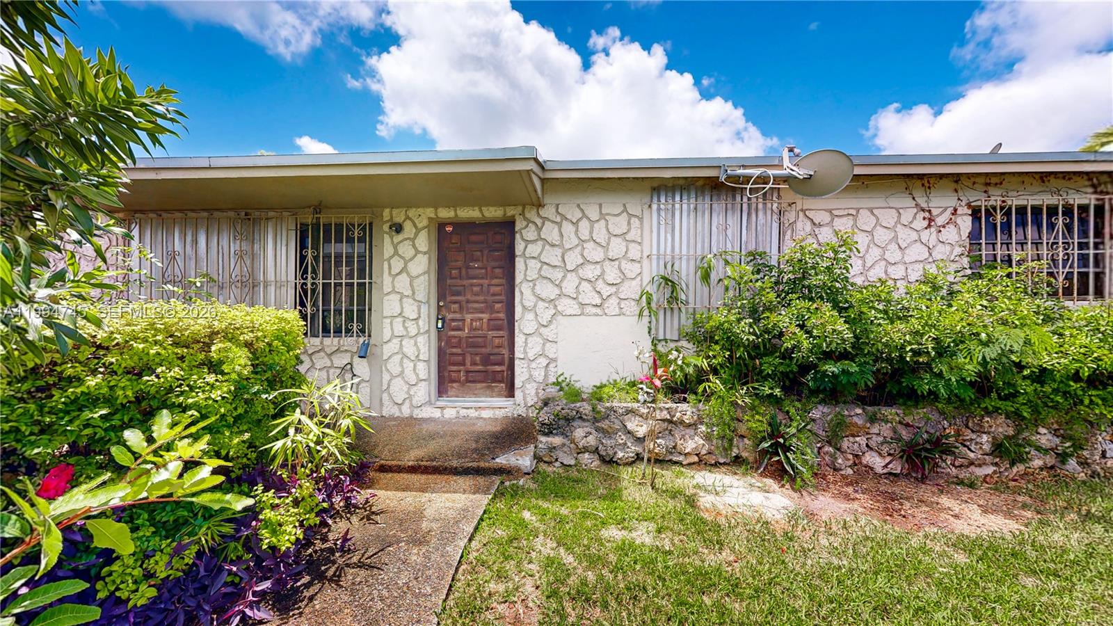 22732 Southwest 113th Place Miami, FL 33170 - Photo 3 of 49