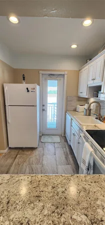 $135,000 | 1951 Northeast 39th Street, Unit 353, Lighthouse Point, FL 33064