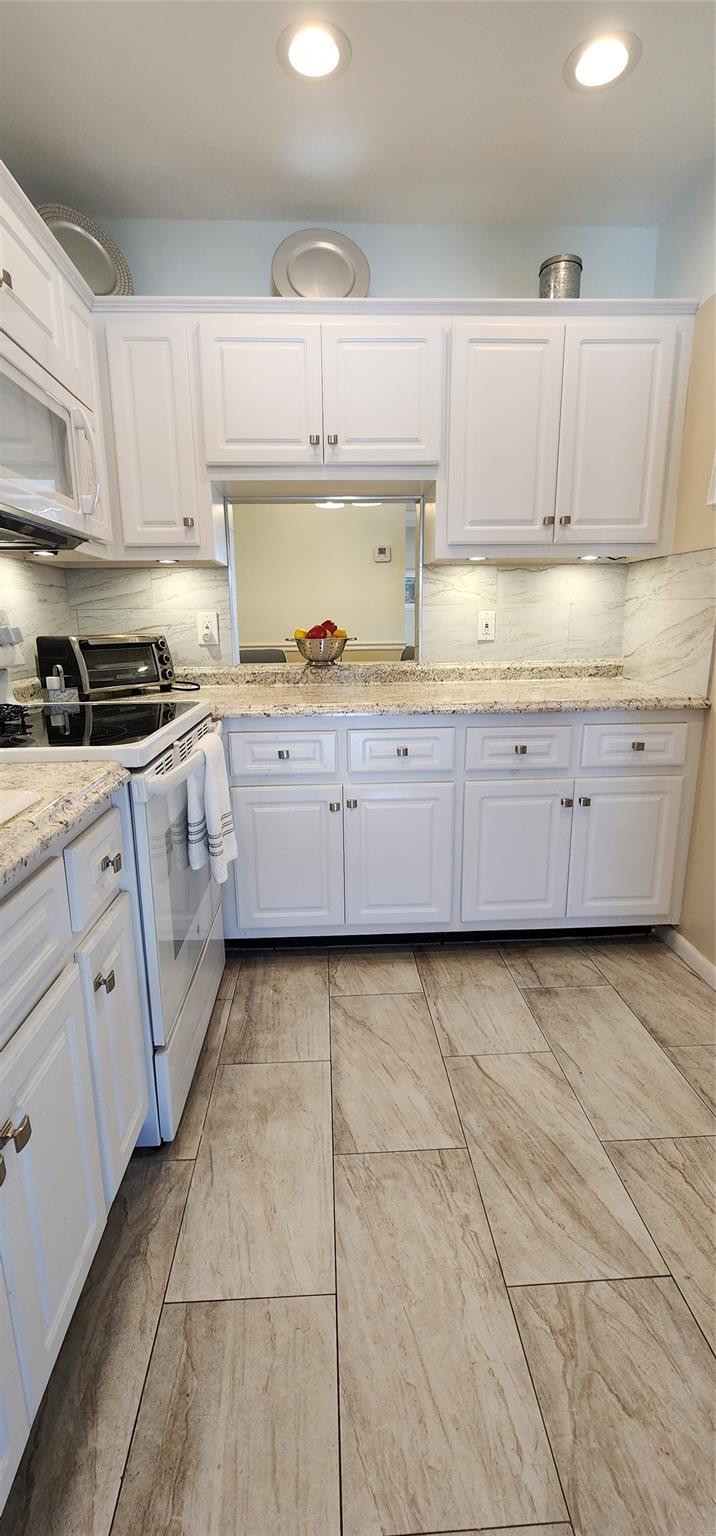 1951 Northeast 39th Street, Unit 353 Lighthouse Point, FL 33064 - Photo 9 of 26 Photo 9