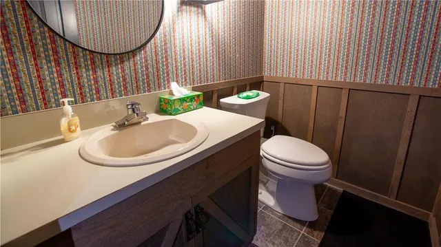 $365,000 | 2200 Northeast Parkway, St. Joseph, MO 64506