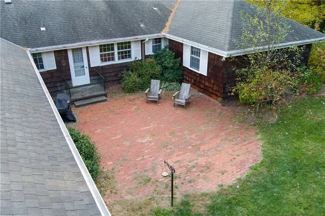 $365,000 | 2200 Northeast Parkway, St. Joseph, MO 64506