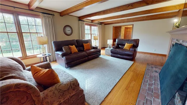 $365,000 | 2200 Northeast Parkway, St. Joseph, MO 64506