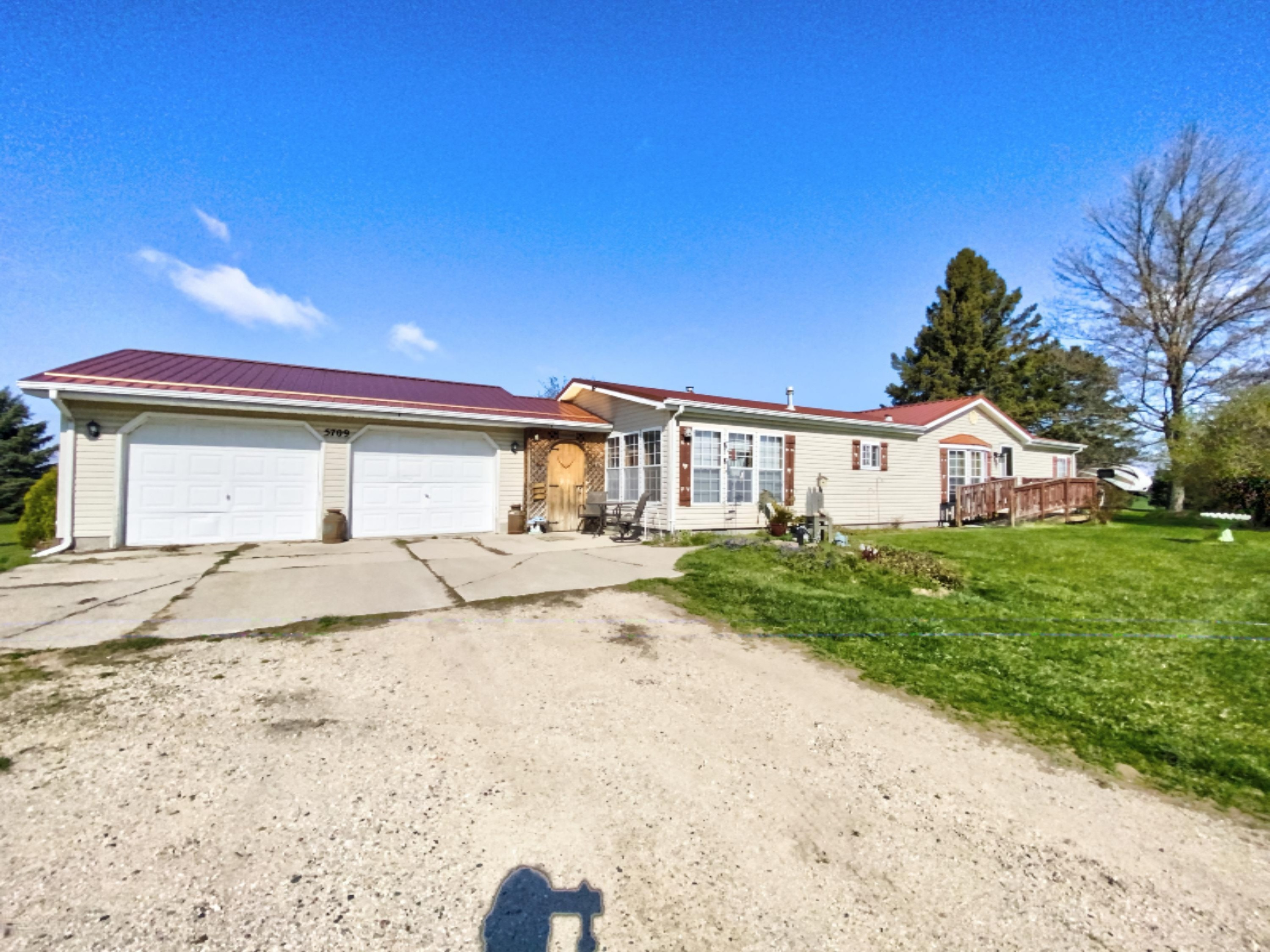 5709 North Wyman Road Edmore, MI 48829 - Photo 2 of 67 main